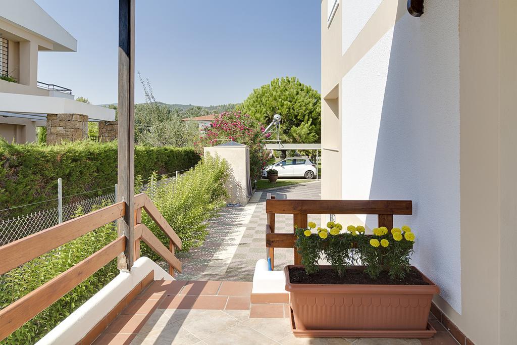 Villa Nefeli Akti Salonikiou B Agios Nikolaos  Exterior photo