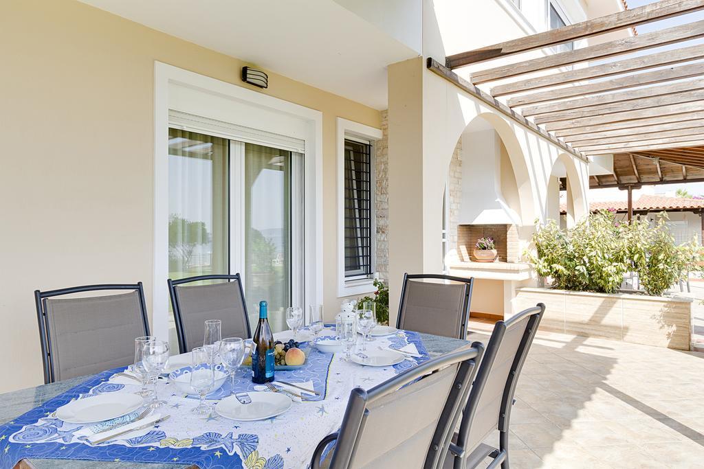 Villa Nefeli Akti Salonikiou B Agios Nikolaos  Exterior photo