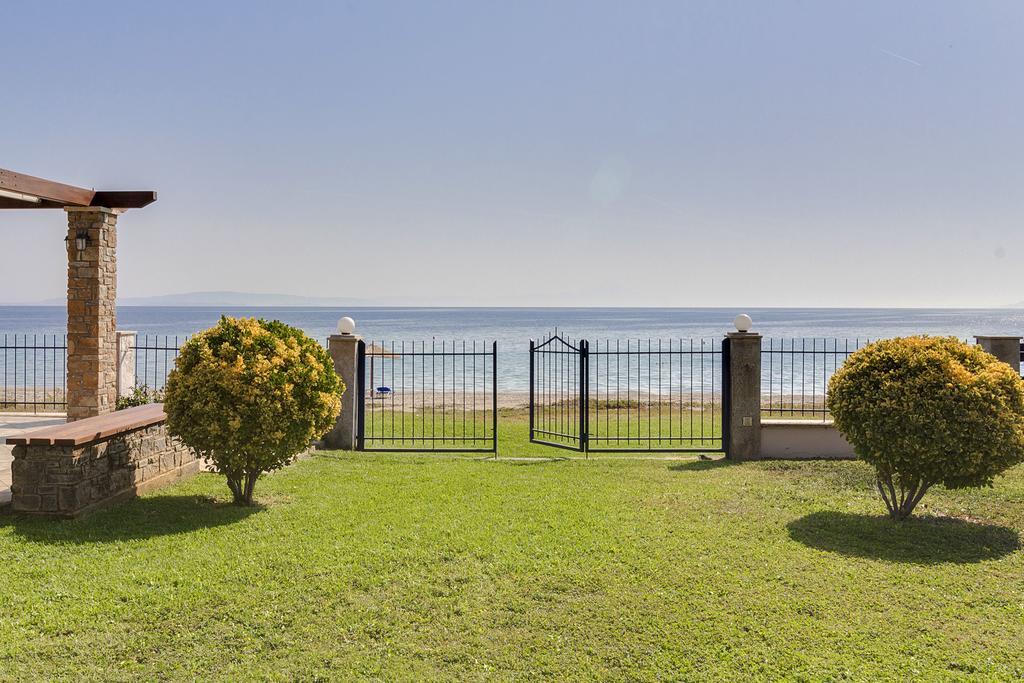 Villa Nefeli Akti Salonikiou B Agios Nikolaos  Exterior photo