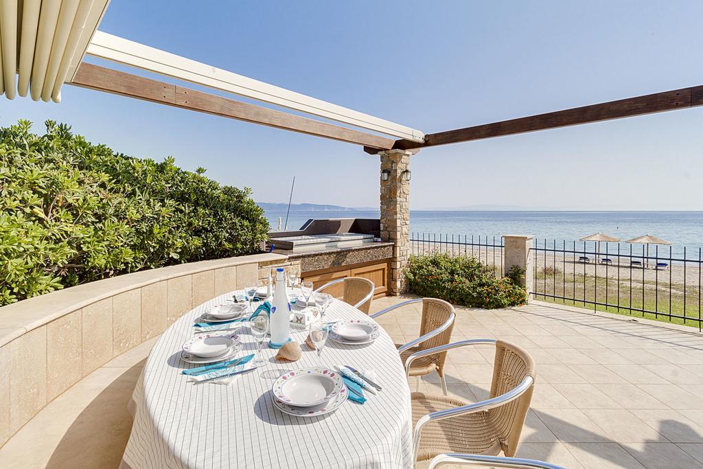 Villa Nefeli Akti Salonikiou B Agios Nikolaos  Exterior photo