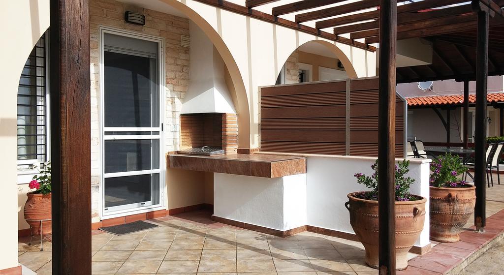Villa Nefeli Akti Salonikiou B Agios Nikolaos  Exterior photo